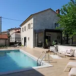 Design Stone Angelina Villa *