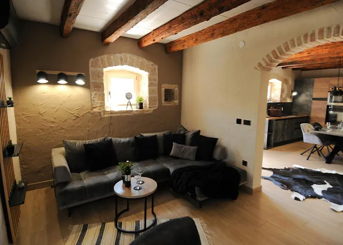 Villa Design Stone Angelina